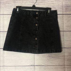 Black button up Jean skirt! Size small! Mod boutique